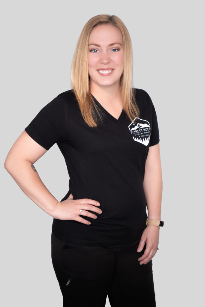 Nikki, Registered Dental Hygienis at Forest Ridge Dental Health & Wellness